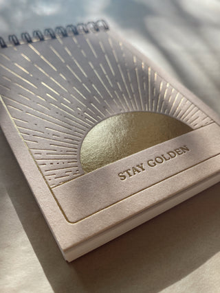 STAY GOLDEN - DIN A6 NOTIZBUCH - DOTTED / PUNKTKARIERT - MIT GOLDPRÄGUNG